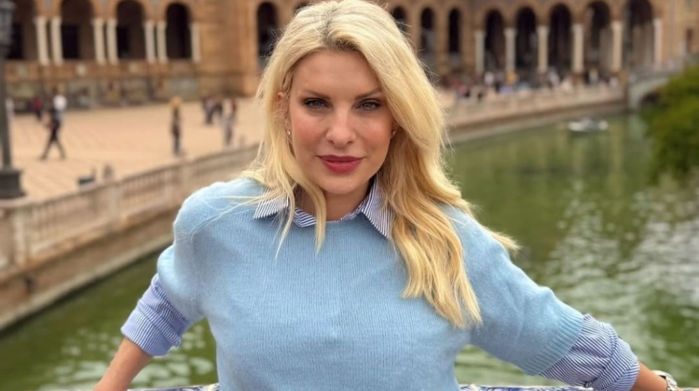 Ελένη Μενεγάκη: Το φωτογραφικό άλμπουμ από το ταξίδι στη Βαρκελώνη με τον σύζυγό της και την κόρη τους [εικόνες]